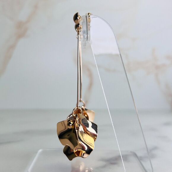 Revolve SHASHI Petunia Flower Drop Earrings in Gold 18K Plate Origami Inspired - Picture 4 of 5